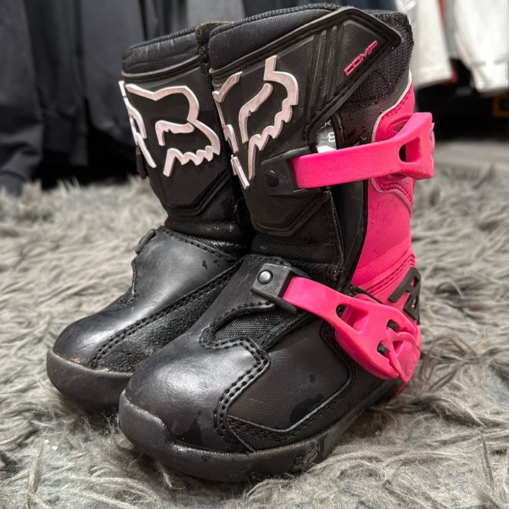 Fox motorcycle boots unisex pretty new worn 4 times in great condition